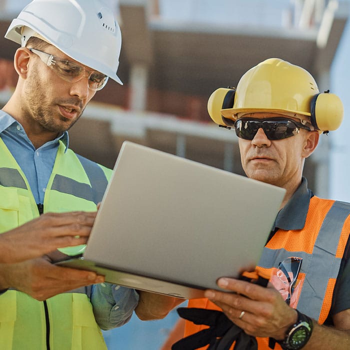 Construction crew in the field stays in communication with the office using MAGNET Enterprise